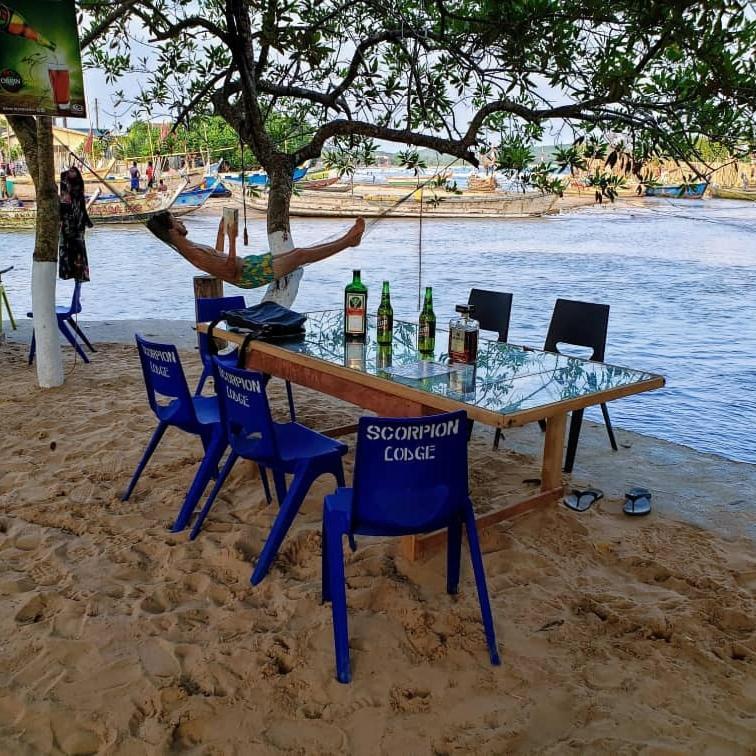 Scorpion Hill Lodge Busua エクステリア 写真