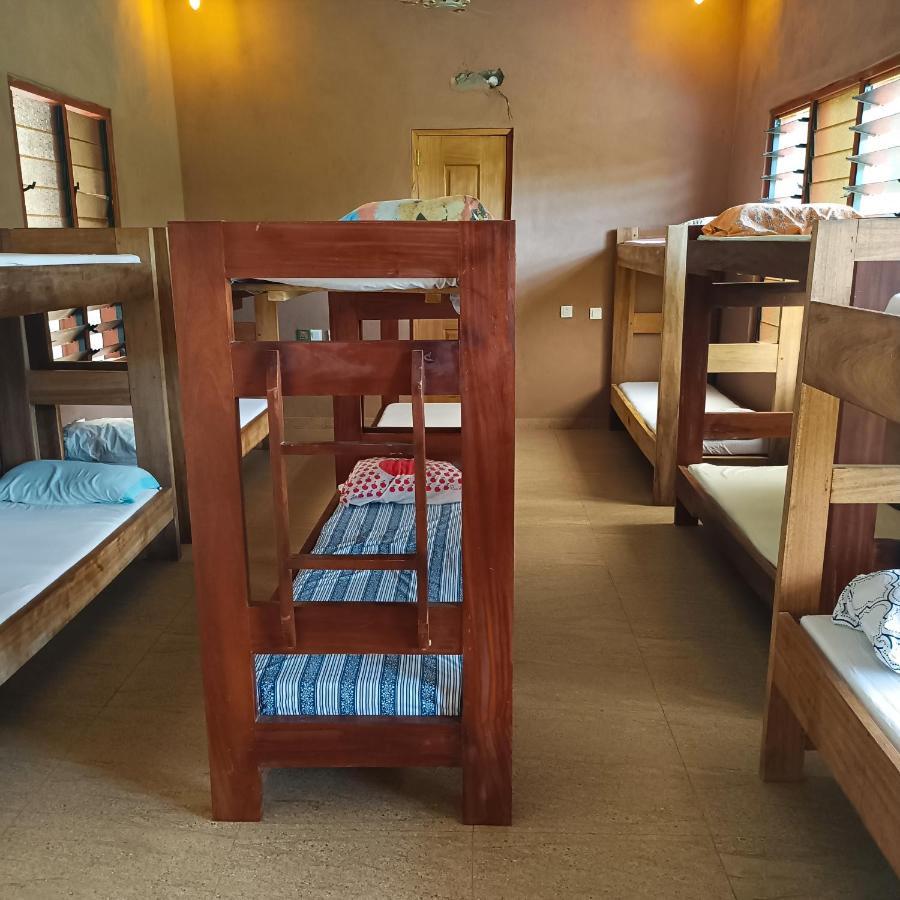 Scorpion Hill Lodge Busua エクステリア 写真