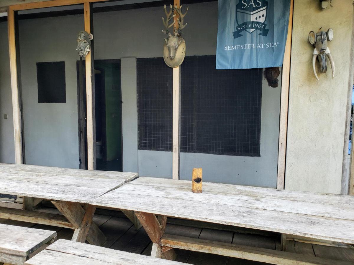 Scorpion Hill Lodge Busua エクステリア 写真