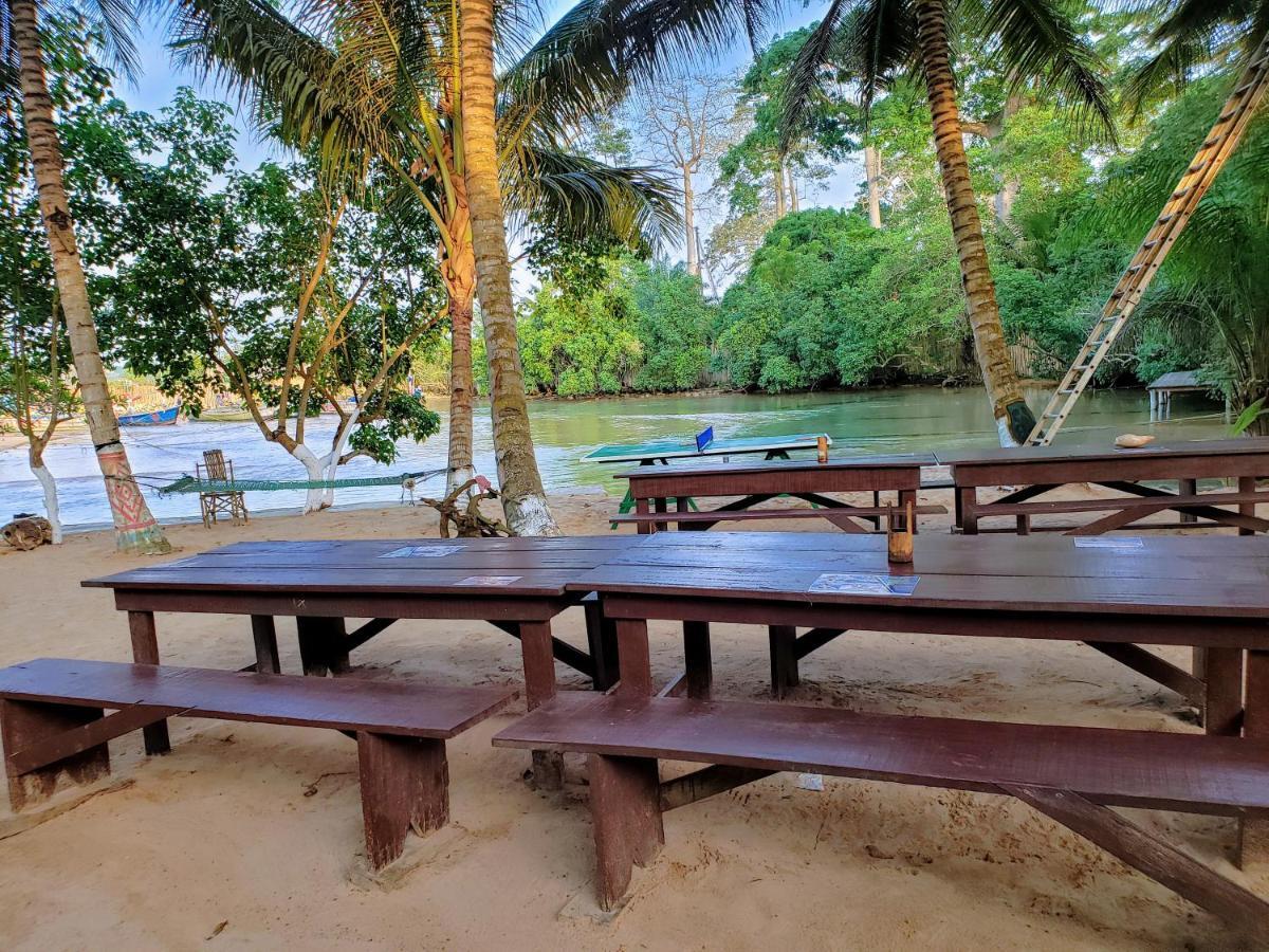 Scorpion Hill Lodge Busua エクステリア 写真