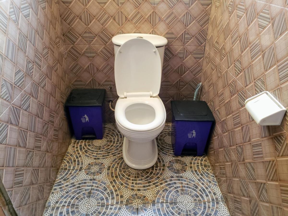 Scorpion Hill Lodge Busua エクステリア 写真